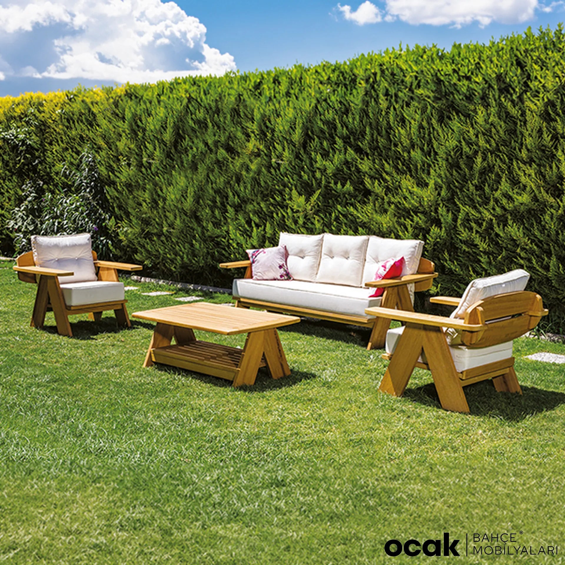 DELUXE LOUNGE SET (IROKO)